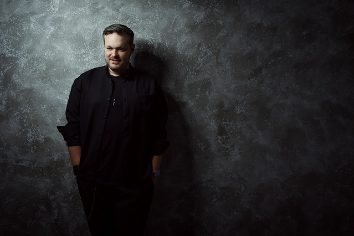 Συνέντευξη Βασίλης Αγγελινός: "Όταν ο κόσμος σε τιμά και έρχεται στα live σου, είναι η μεγαλύτερη χαρά"